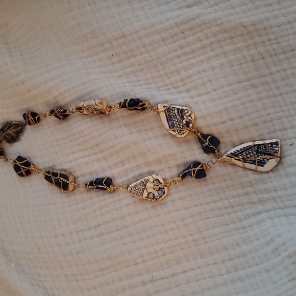 Beautiful porcelain and sea glass necklace handmade Bahamian - Picture 3 of 3